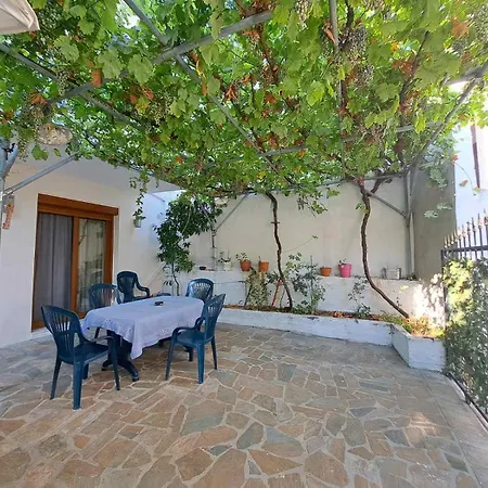 Lägenhetshotell On The Rocks Theologos (Thasos)